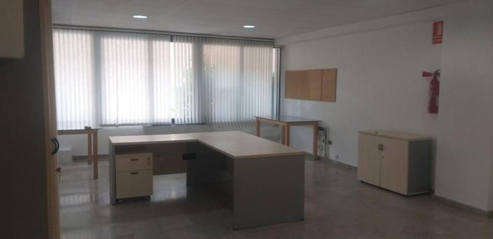 Oficina en alquiler en Lleida, Chalets - Humbert Torres photo 0