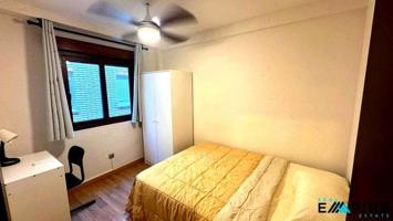 Habitación en alquiler en Parla, Calle Fuentebella, 28981 photo 0