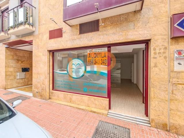 Local comercial en venta en Huércal-Overa, Centro photo 0