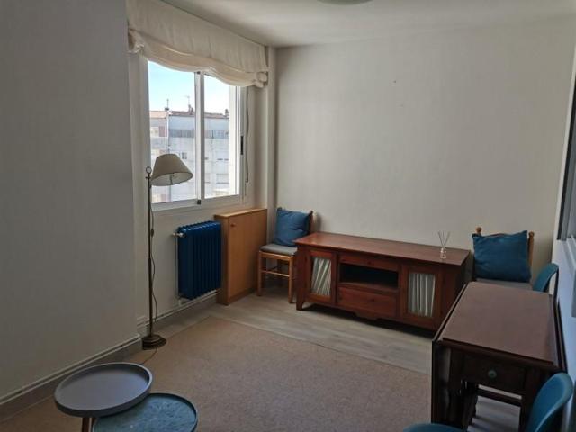 Piso en alquiler en Santiago de Compostela, Campus Sur photo 0