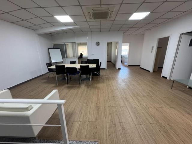 Oficina en alquiler en Albolote, POLÍGONO JUNCARIL photo 0