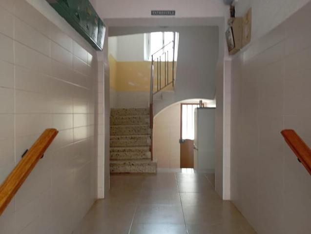 Piso en alquiler en Granada, Zaidin photo 0