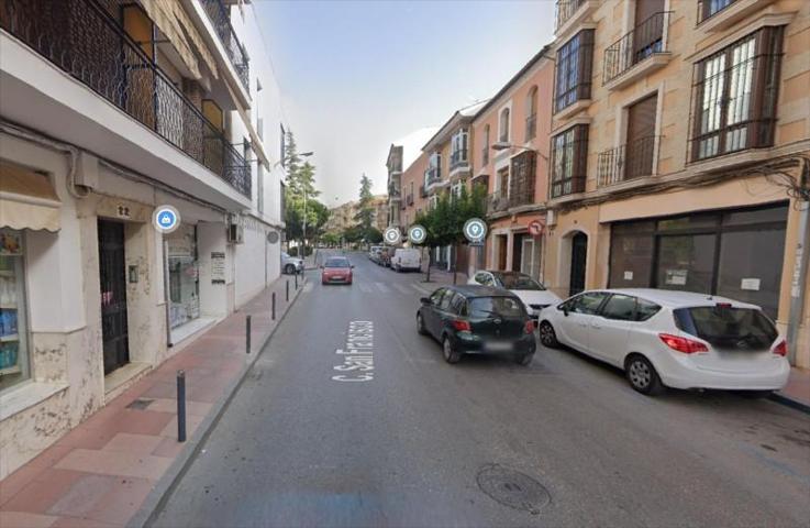 Local comercial en alquiler en Lucena, Lucena photo 0