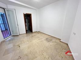 Piso en alquiler en Córdoba, Ollerías photo 0