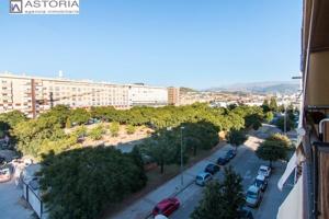 Piso en venta en Granada, Parque almunia photo 0