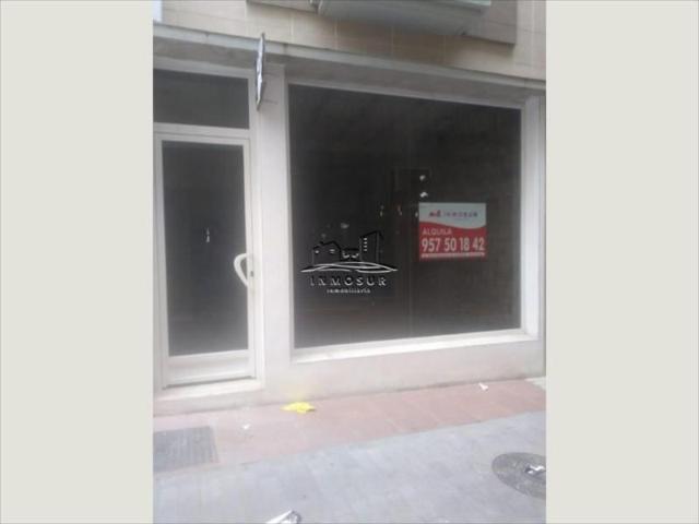 Local comercial en alquiler en Lucena, Lucena photo 0