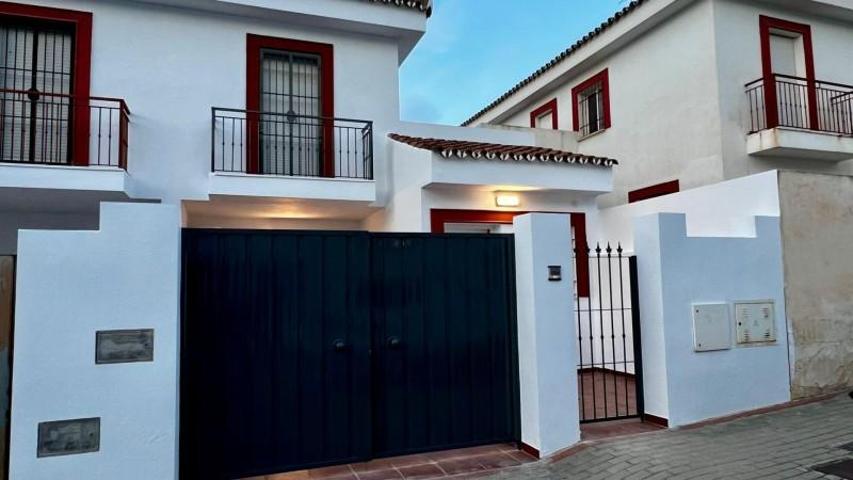 Adosada en alquiler en Almogía, Almogia pueblo photo 0