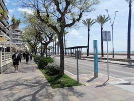 Local comercial en alquiler en Calafell photo 0