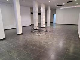 Local comercial en alquiler en Lucena, Lucena photo 0