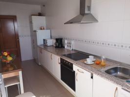 Piso en alquiler en Torrox Costa, Playa photo 0