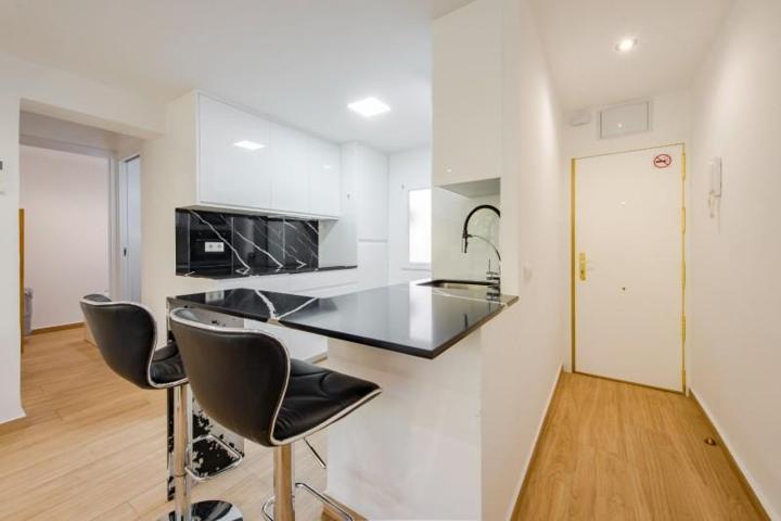 Piso en alquiler en Madrid, Vinateros photo 0
