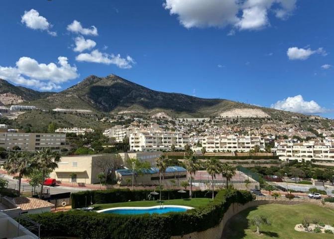 Piso en alquiler en Benalmádena, Hospital Xanit photo 0