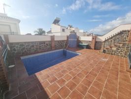 Adosada en alquiler en Nerja, Nerja photo 0