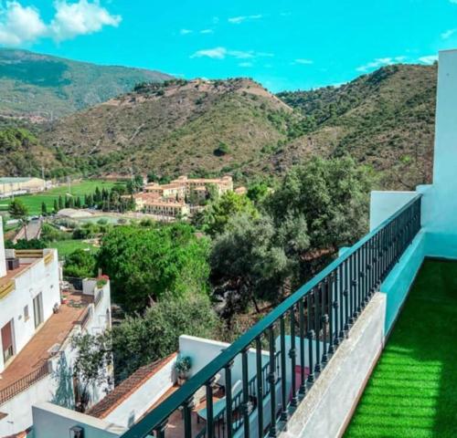 Piso en alquiler en Benahavís, Benahavis photo 0