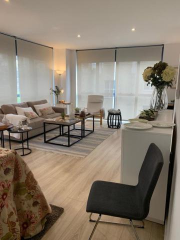 Piso en alquiler en Santiago de Compostela, Santa Marta photo 0