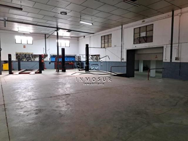 Nave industrial en alquiler en Lucena, Lucena photo 0