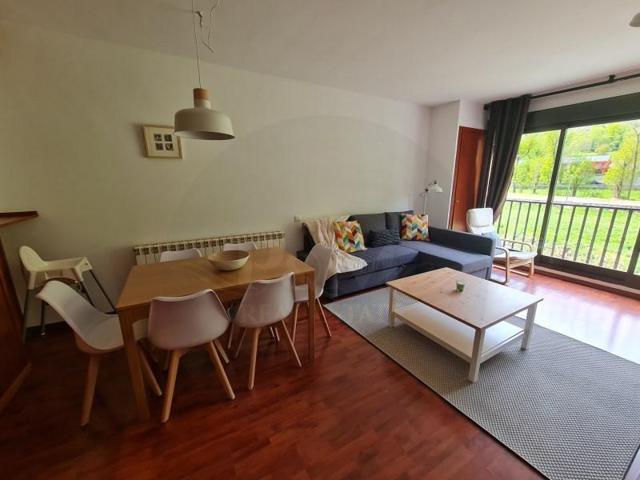 Apartamento en alquiler en Les photo 0