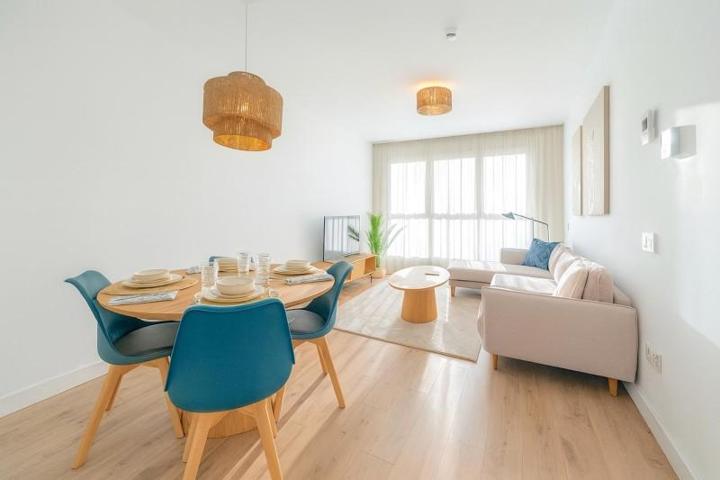 Piso en alquiler en Málaga, Martiricos photo 0