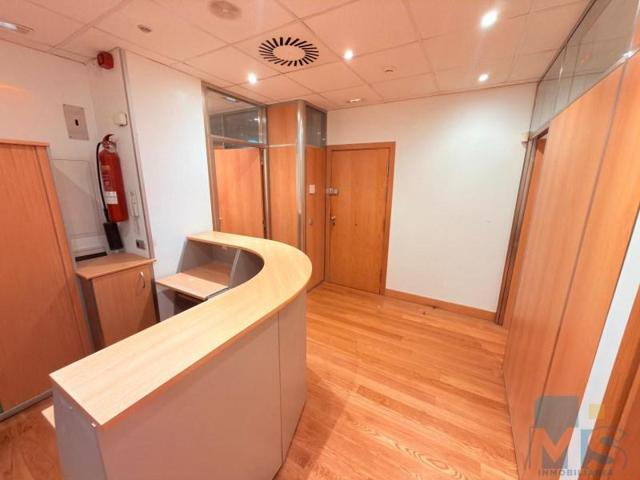 Local comercial en alquiler en Pasaia photo 0