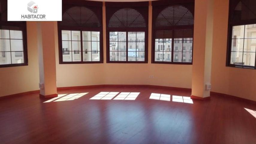 Oficina en alquiler en Córdoba, Centro photo 0