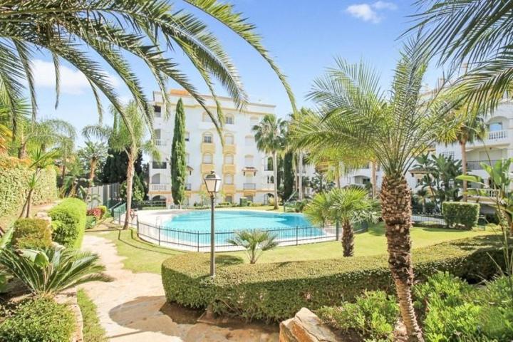 Apartamento en alquiler en Marbella, Nagüelles photo 0