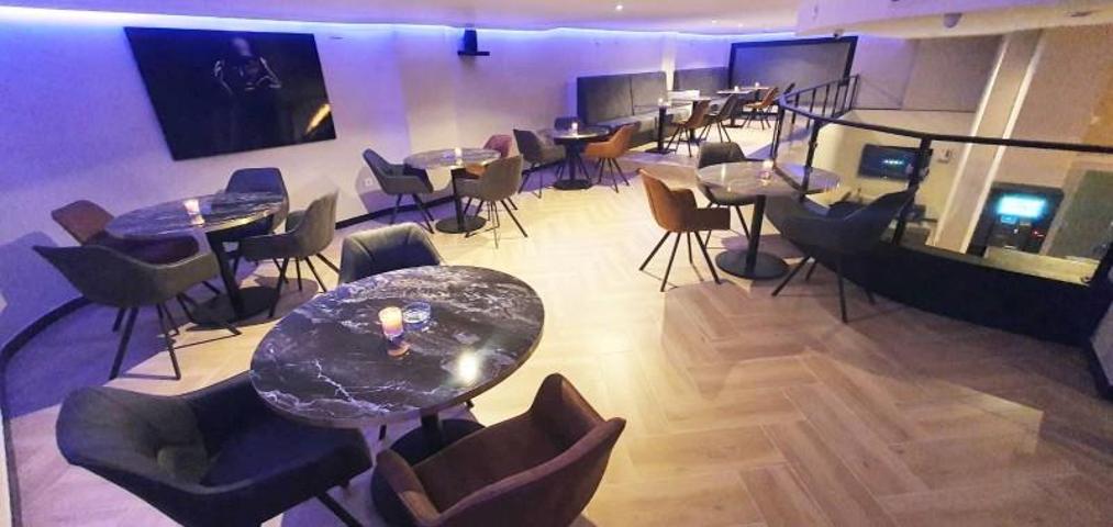 Local comercial en alquiler en Valencia, Ciutat Universitària photo 0