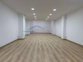 Local comercial en alquiler en Sabadell photo 0