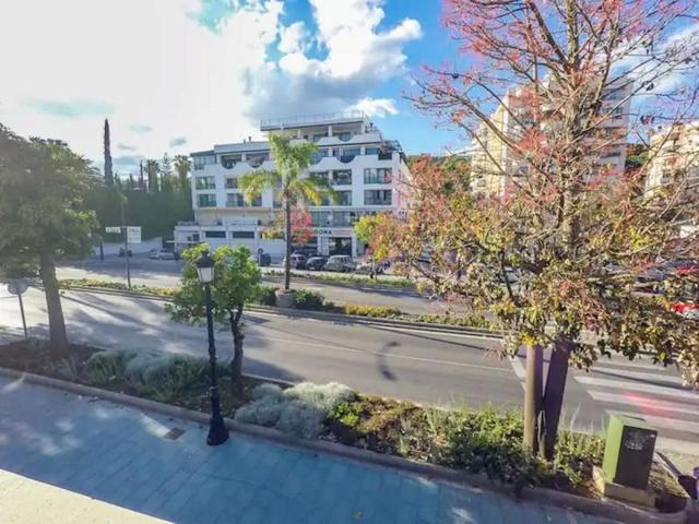 Apartamento en alquiler en Marbella photo 0