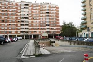 Garaje en venta en Pamplona, Iturrama photo 0