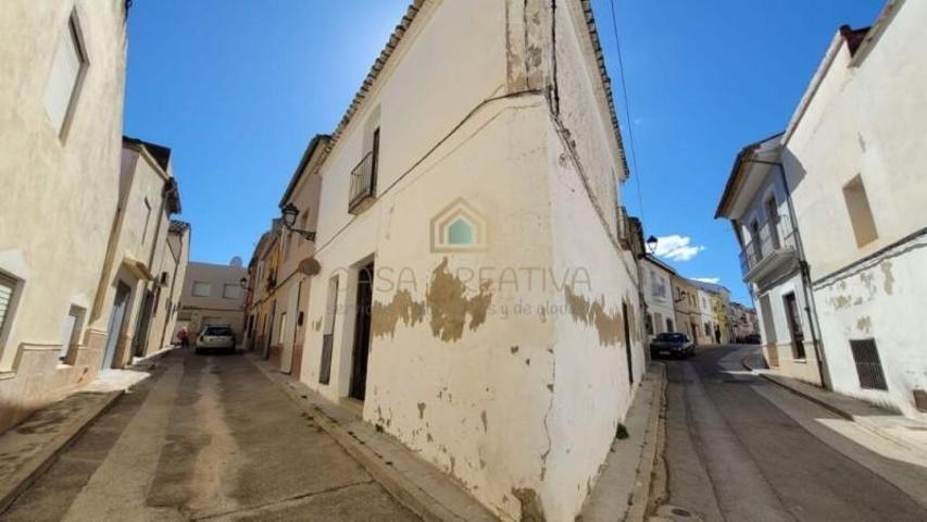 Casa en venta en Canals photo 0