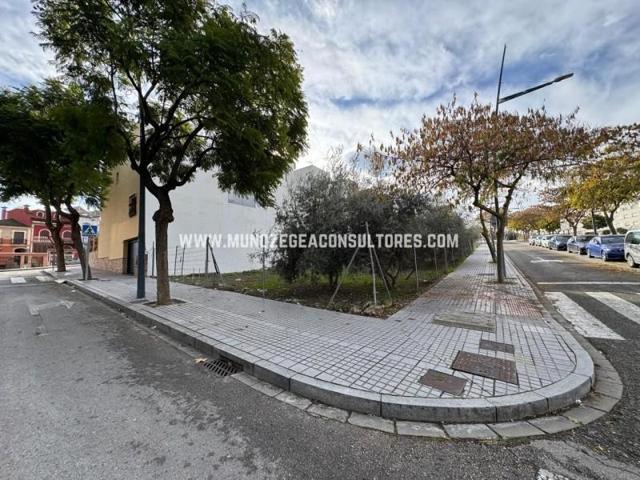 Terreno en venta en Lucena, Avenida de Pablo García Baena, 14900 photo 0