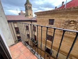 Piso en venta en Briñas photo 0