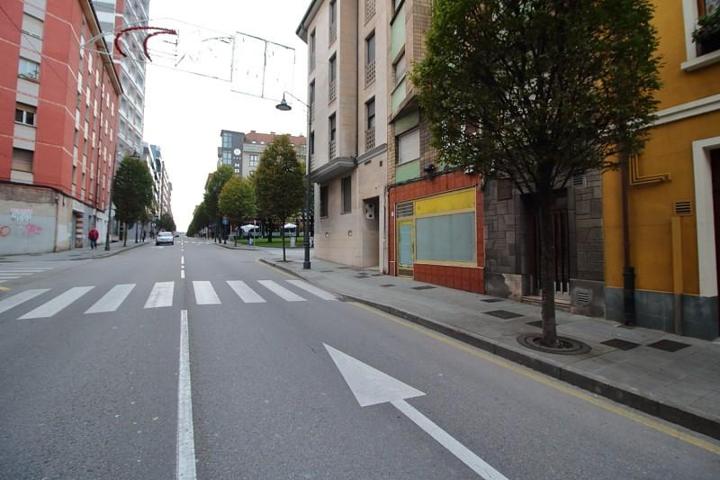 Local comercial en venta en Gijón, Gijón photo 0