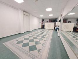 Local comercial en venta en Carcaixent, Avenidas photo 0