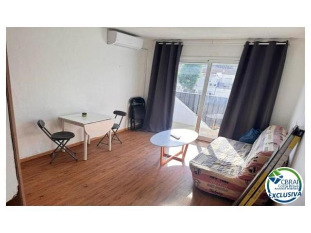 Estudio en venta en Empuriabrava photo 0