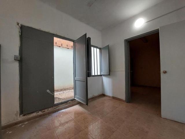 Local comercial en venta en Barcelona, La Prosperitat photo 0