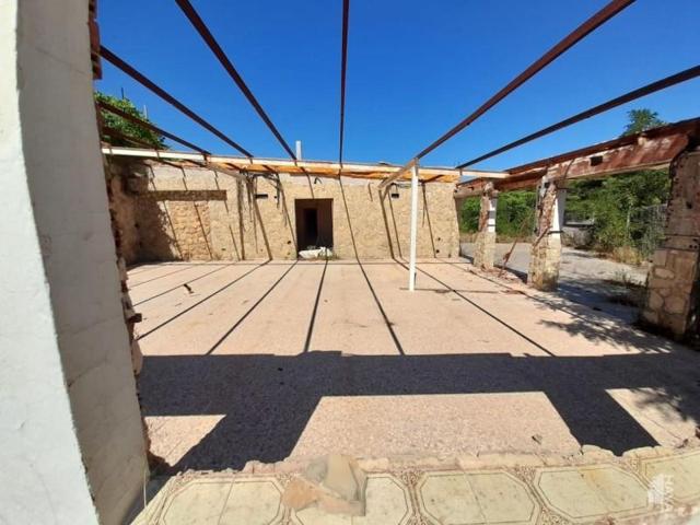 Edificio en venta en Serra, Comunidad valenciana photo 0