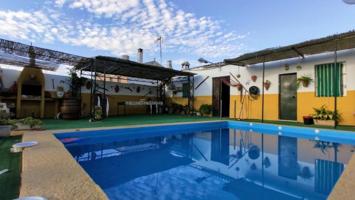 Casa con terreno en venta en Baena, Baena photo 0
