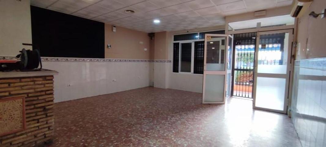 Local comercial en venta en Huelva, Las Colonias photo 0
