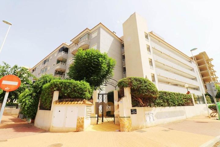 Apartamento en venta en Guardamar del Segura photo 0
