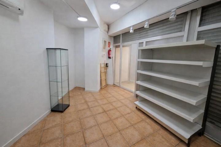 Local comercial en venta en Sabadell, Hostafrancs photo 0