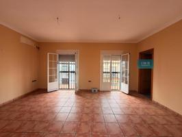 Piso en venta en Alcalá de Guadaira, Santa Lucia photo 0