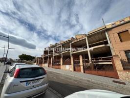 Chalet en venta en Lucena, Ronda del Valle, 14900 photo 0
