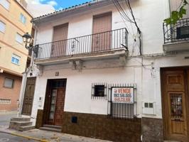 Adosada en venta en Macastre, Plaça Árboles, 46368 photo 0