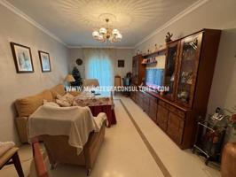 Piso en venta en Lucena, Calle Tamborilera, 14900 photo 0