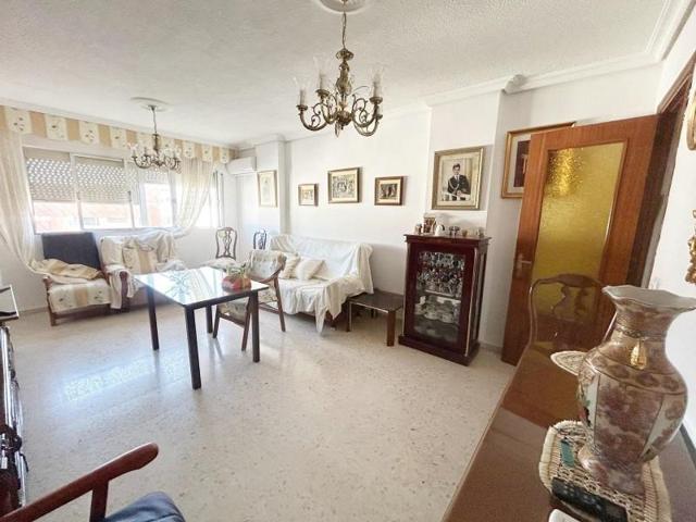 Piso en venta en Sevilla, Rochelambert photo 0