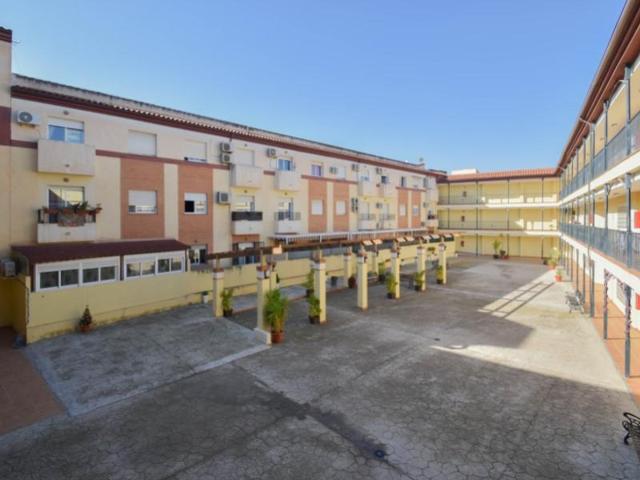 Piso en venta en Las Gabias photo 0