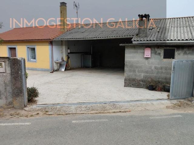 Casa en venta en Ordes photo 0