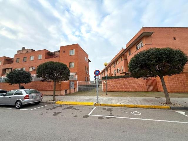 Piso en venta en Utebo, Área de Utebo photo 0