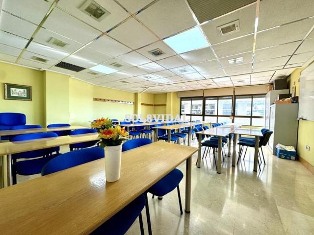 Oficina en venta en Orihuela, Orihuela photo 0